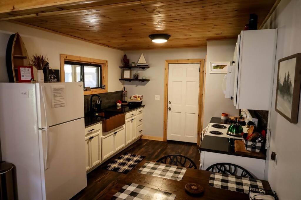 Butler Cabin At The Cove At Watauga Lake מראה חיצוני תמונה