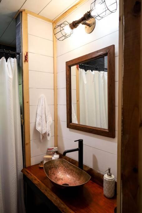 Butler Cabin At The Cove At Watauga Lake מראה חיצוני תמונה