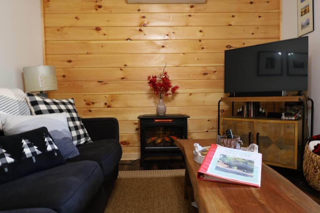 Butler Cabin At The Cove At Watauga Lake מראה חיצוני תמונה