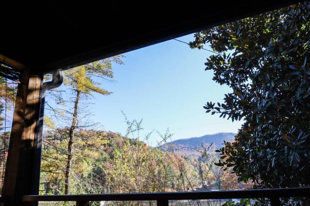 Butler Cabin At The Cove At Watauga Lake מראה חיצוני תמונה